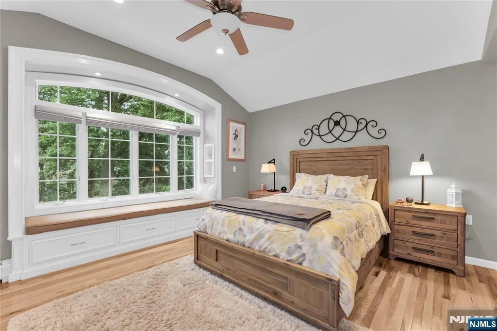 Photo of 14 Beverly