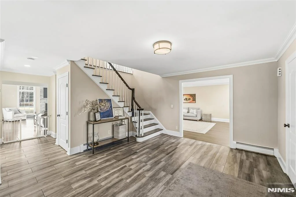 Photo of 27 Pine Hill