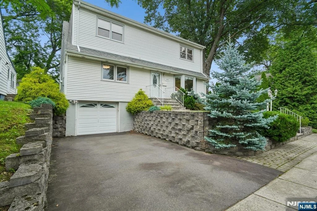 Photo of 184 Beech
