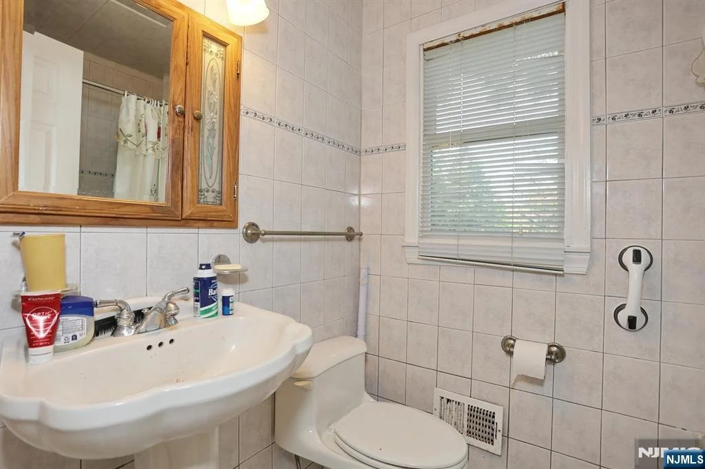 Photo of 703 Chadwick