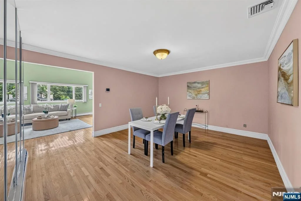 Photo of 163 Oldham