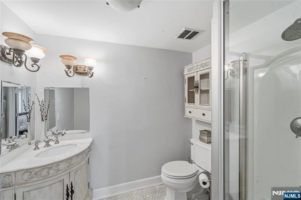 Photo of 136 Willow