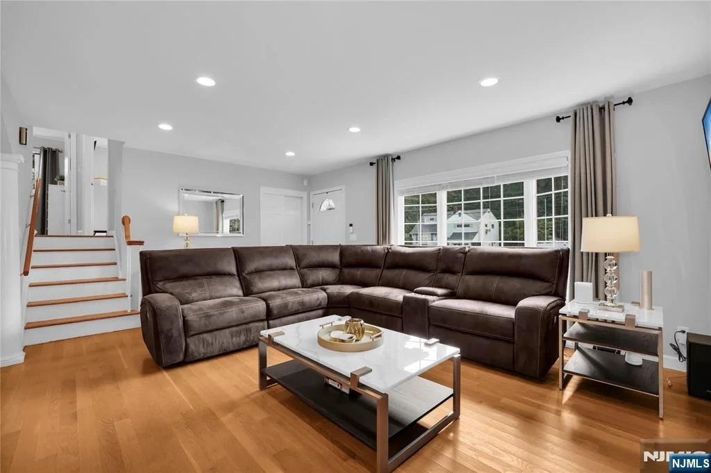 Photo of 23 Meadow