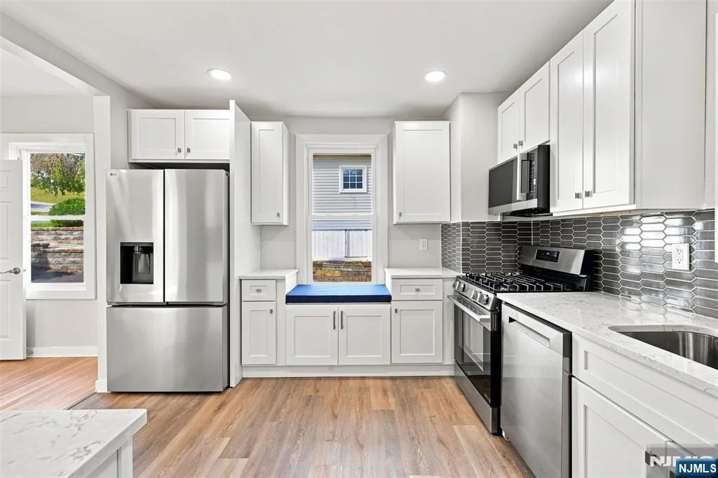 Photo of 33 Mohawk