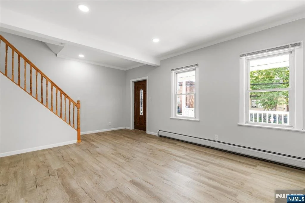 Photo of 40 Teaneck