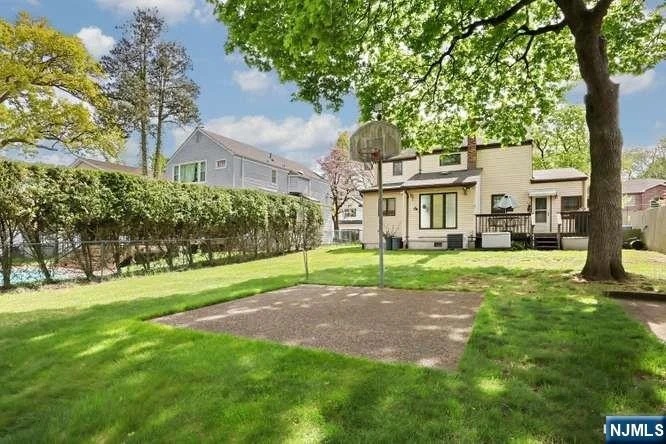Photo of 405 Terhune