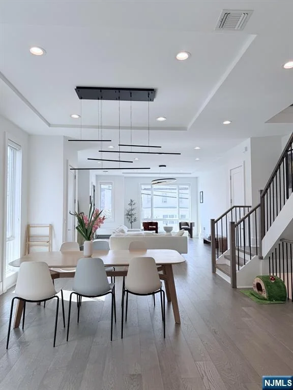 Photo of 1656 Maple