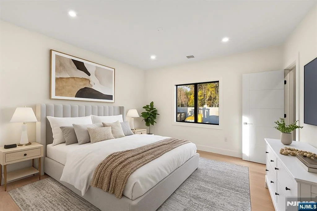 Photo of 61 Edgewater