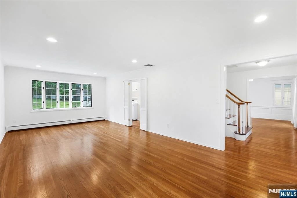 Photo of 10 Cedar