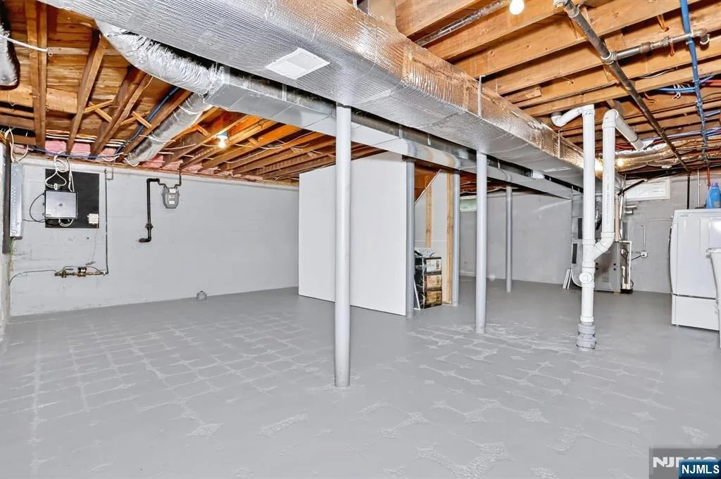 Photo of 30 Highwood
