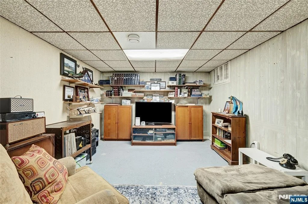 Photo of 351 Orient