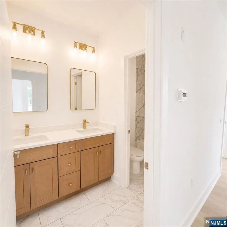 Photo of 7 Davon