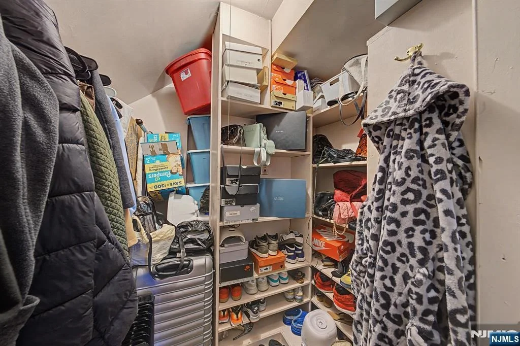 Photo of 154 Ames