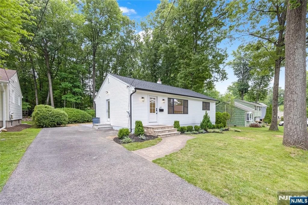 Photo of 61 Mackay