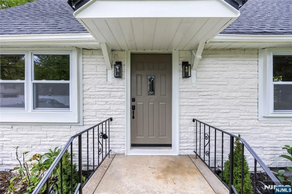 Photo of 253 Intervale
