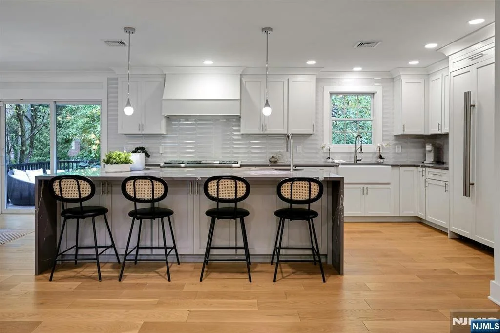 Photo of 9 Crestview