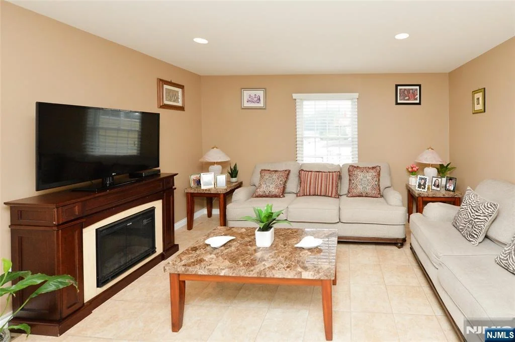 Photo of 120 Corabelle