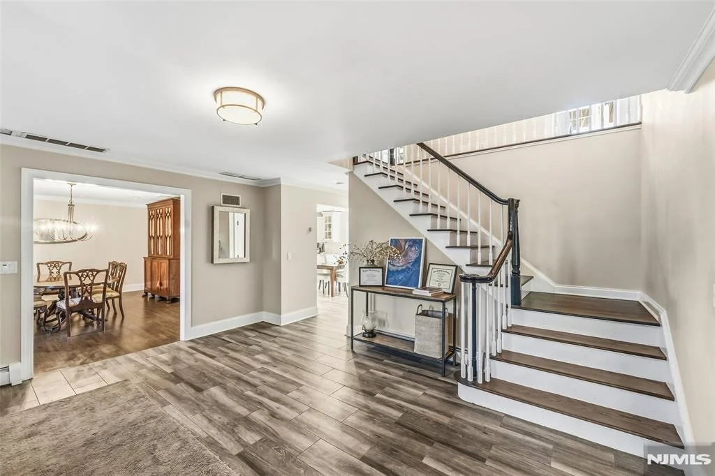 Photo of 27 Pine Hill