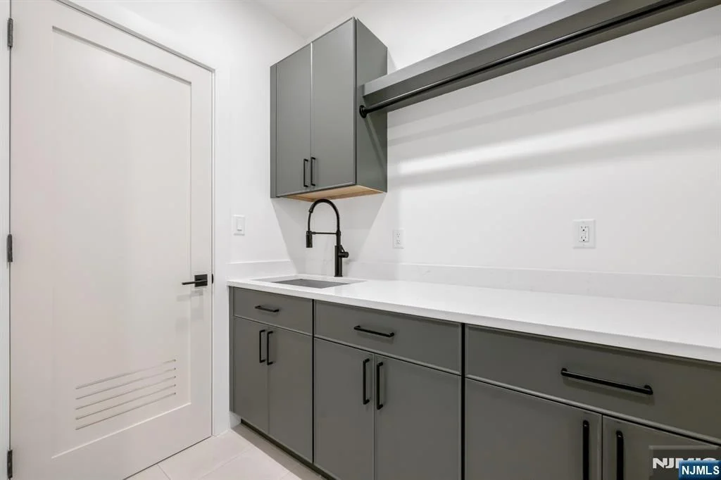 Photo of 357 Pleasant