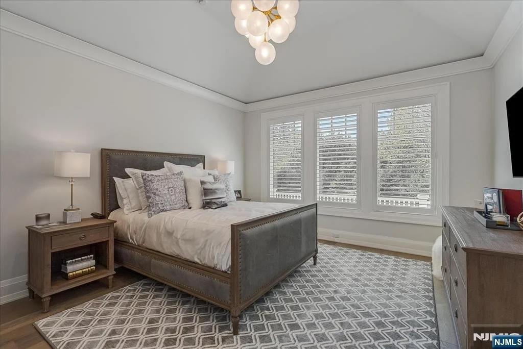 Photo of 555 Miller