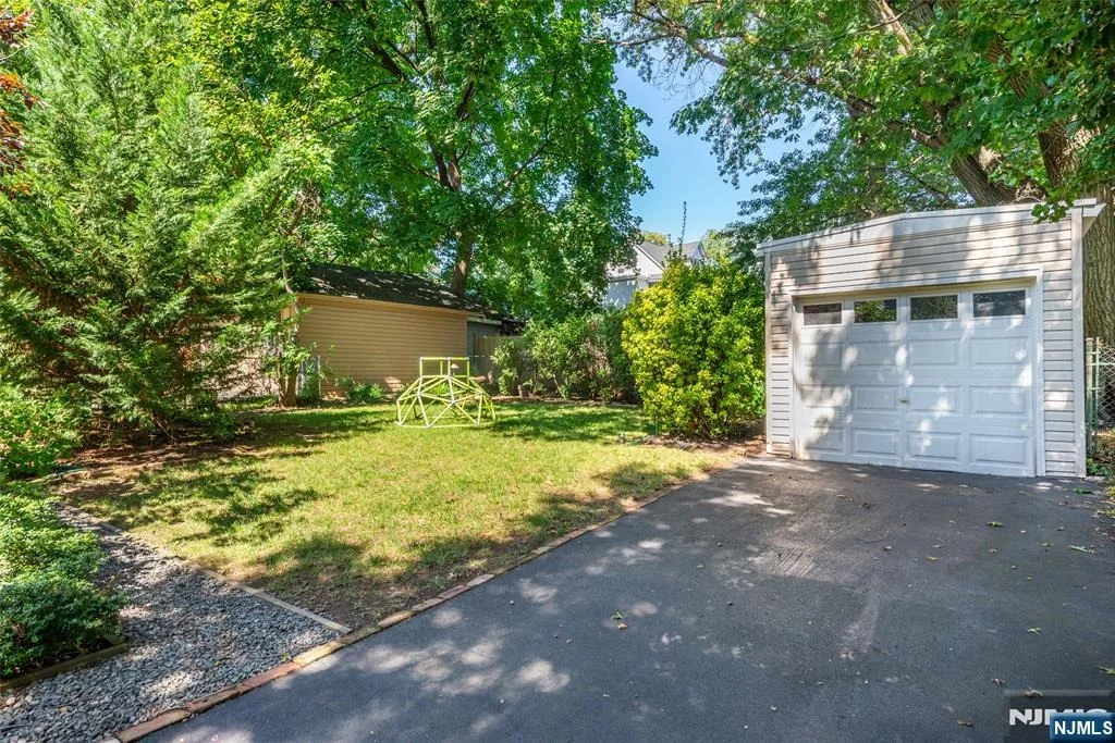 Photo of 85 Evergreen