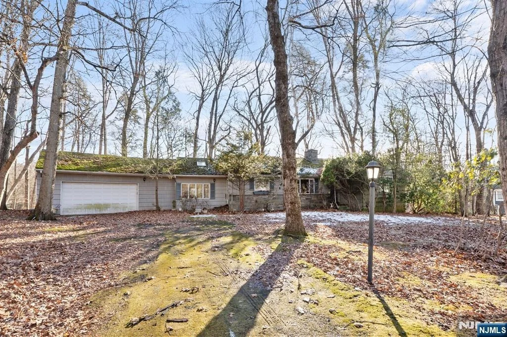 Photo of 20 Hidden Glen