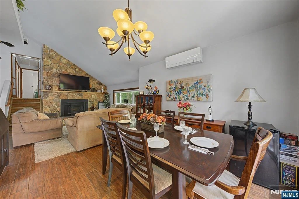 Photo of 451 W Brook