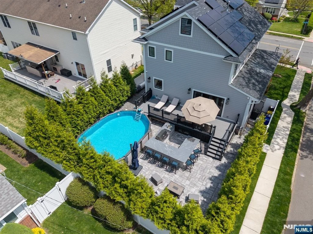 Photo of 230 Park