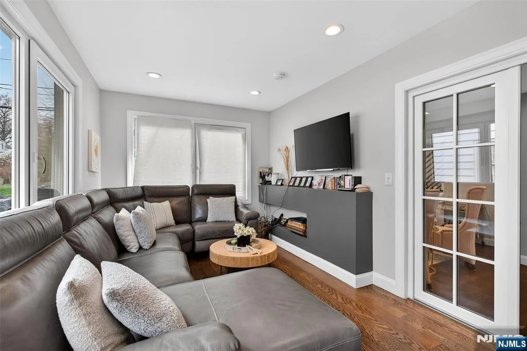 Photo of 577 Grenville