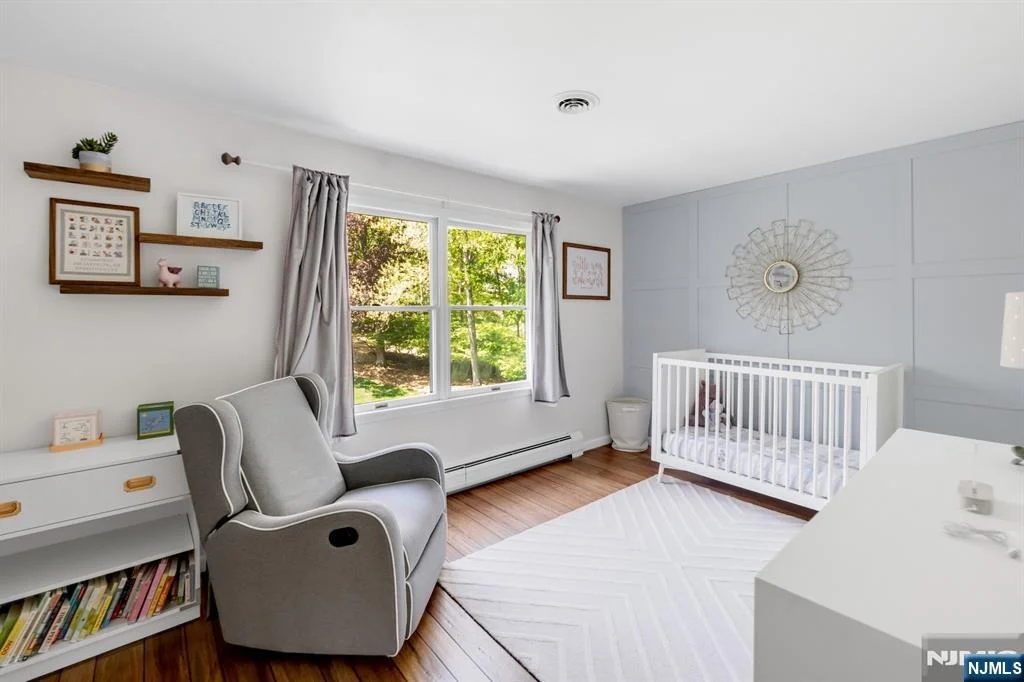 Photo of 558 W Saddle River