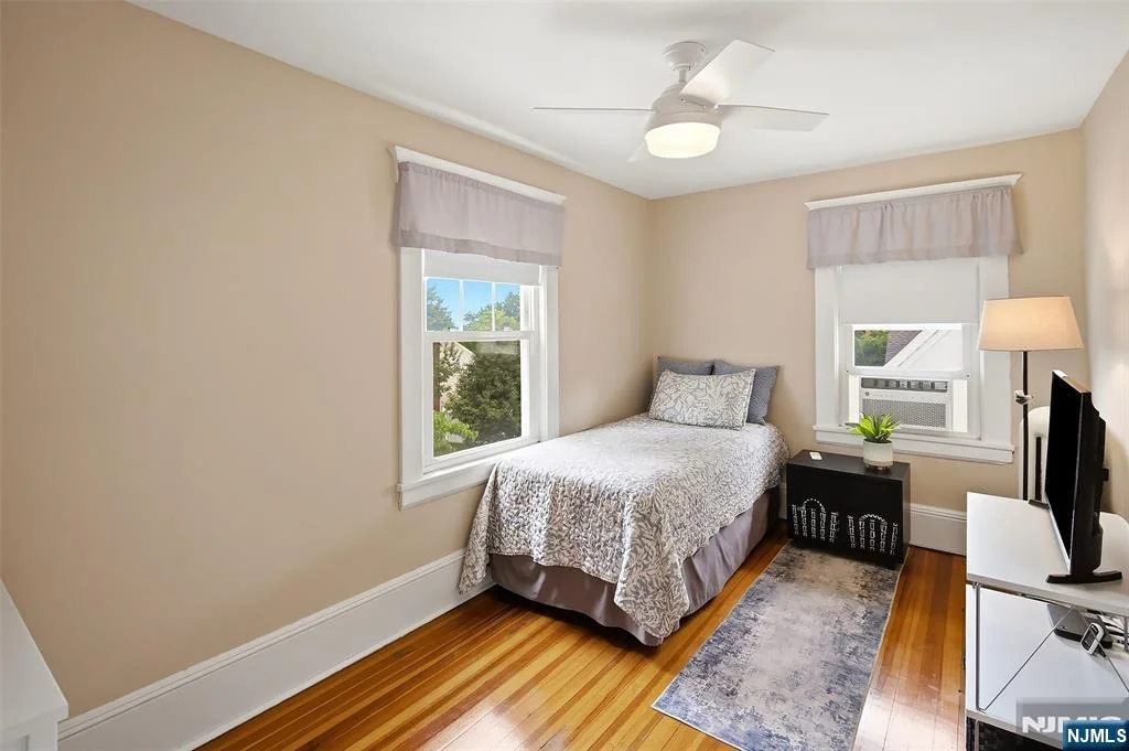 Photo of 156 Larch