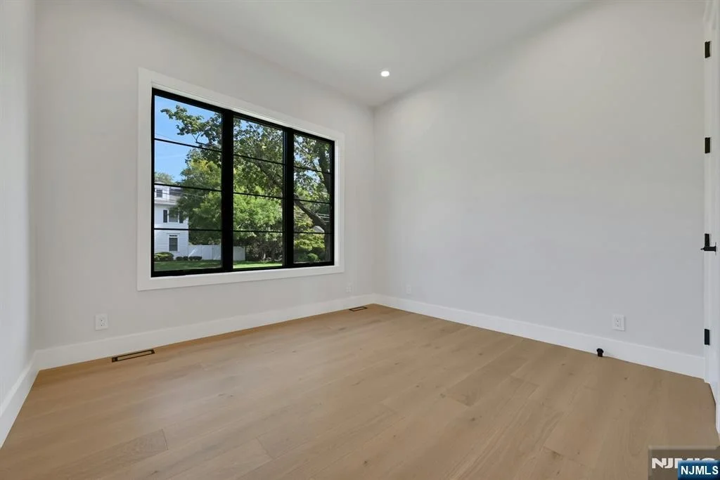 Photo of 32 Highland