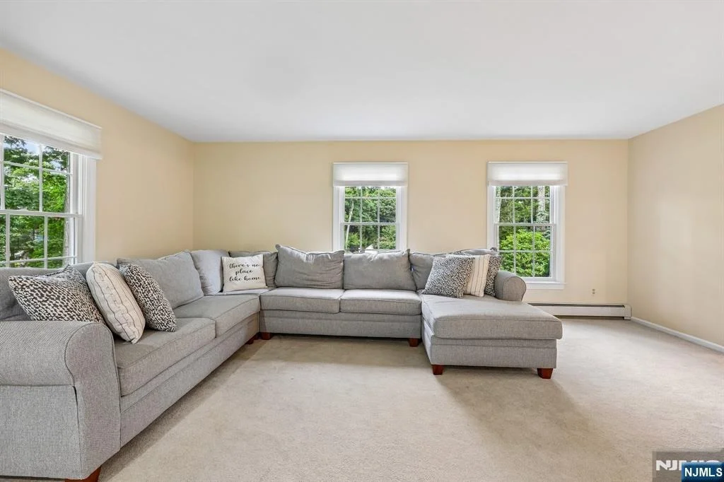 Photo of 12 Hemlock