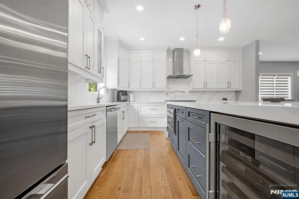 Photo of 230 Park
