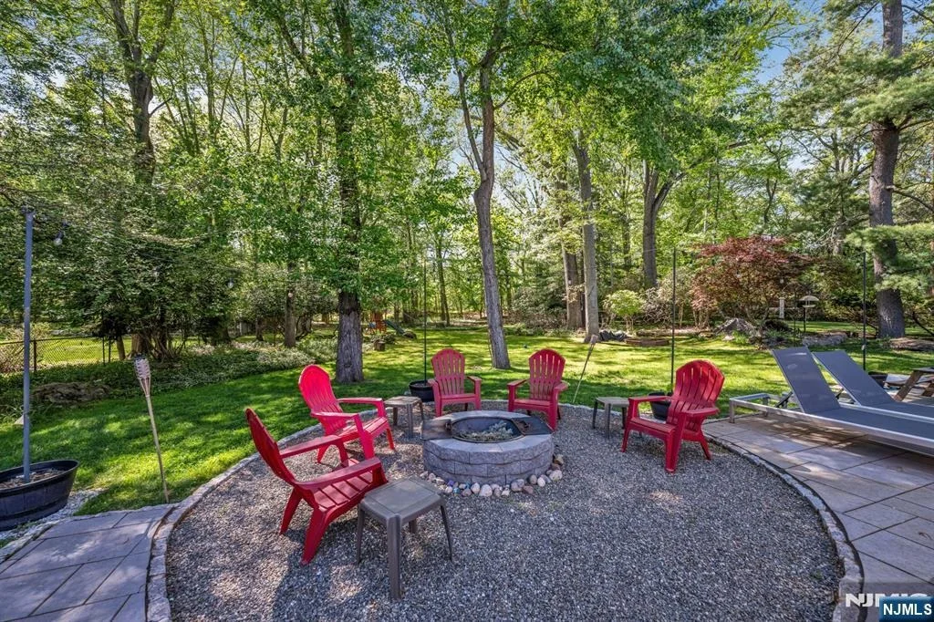 Photo of 433 Piermont