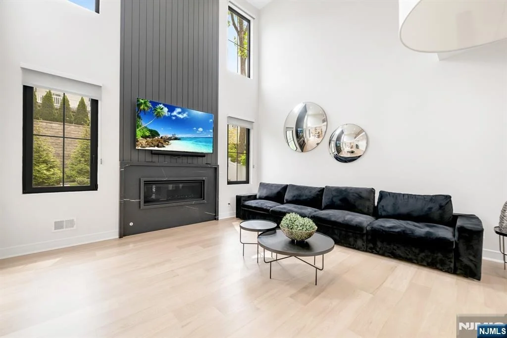 Photo of 336 Lockwood
