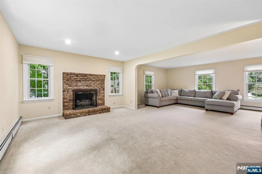 Photo of 12 Hemlock