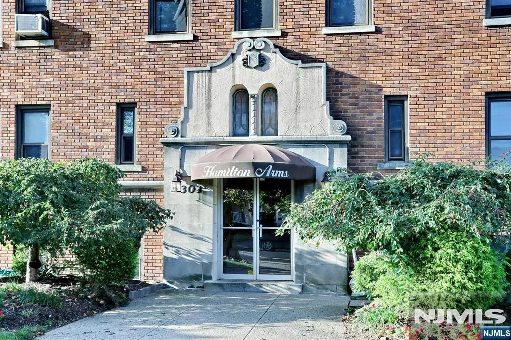 Photo of 303 Hamilton
