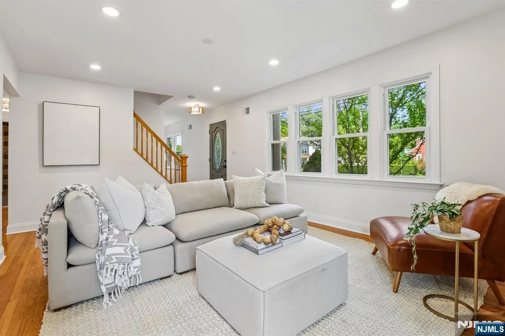 Photo of 650 Ridgewood