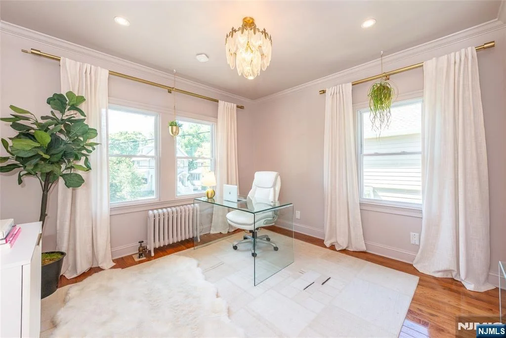 Photo of 85 Evergreen