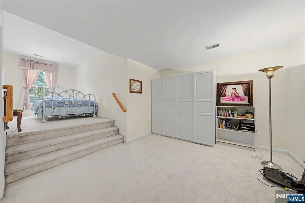Photo of 6 Boulder