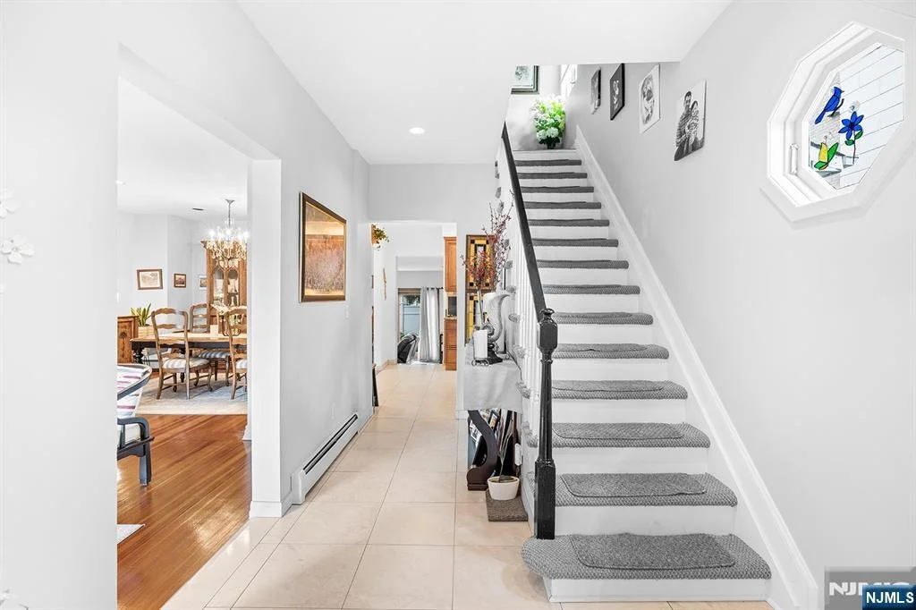Photo of 1631 Maple