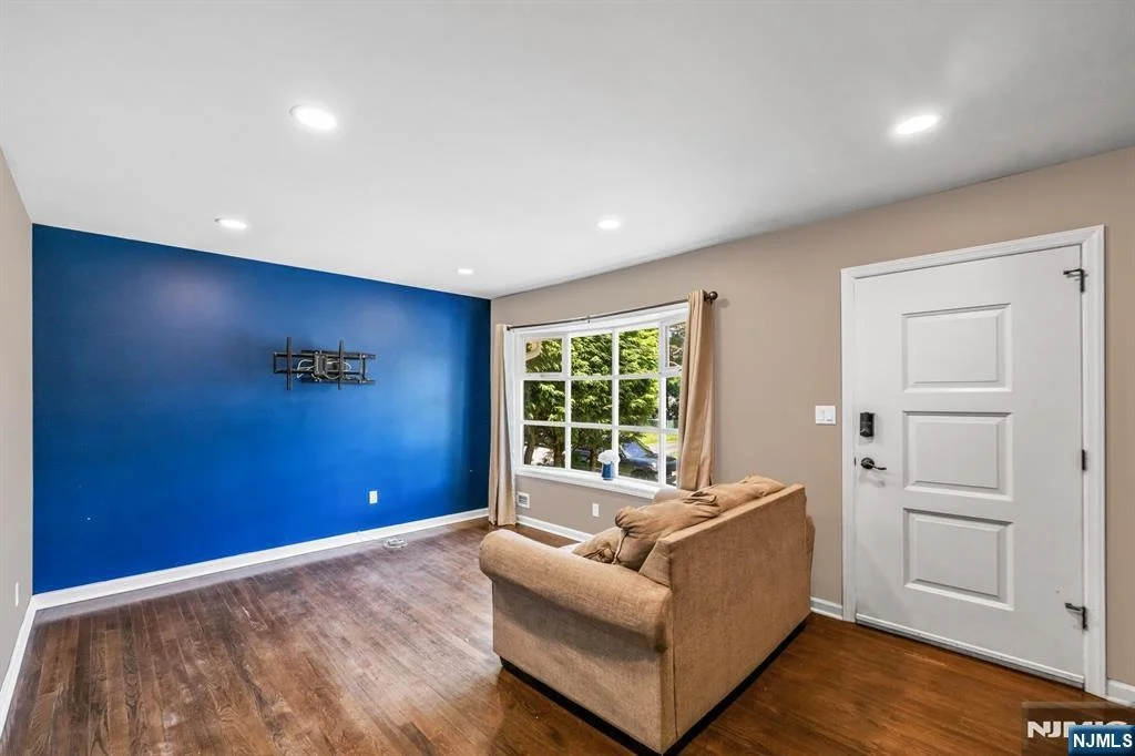 Photo of 101 Pinecrest