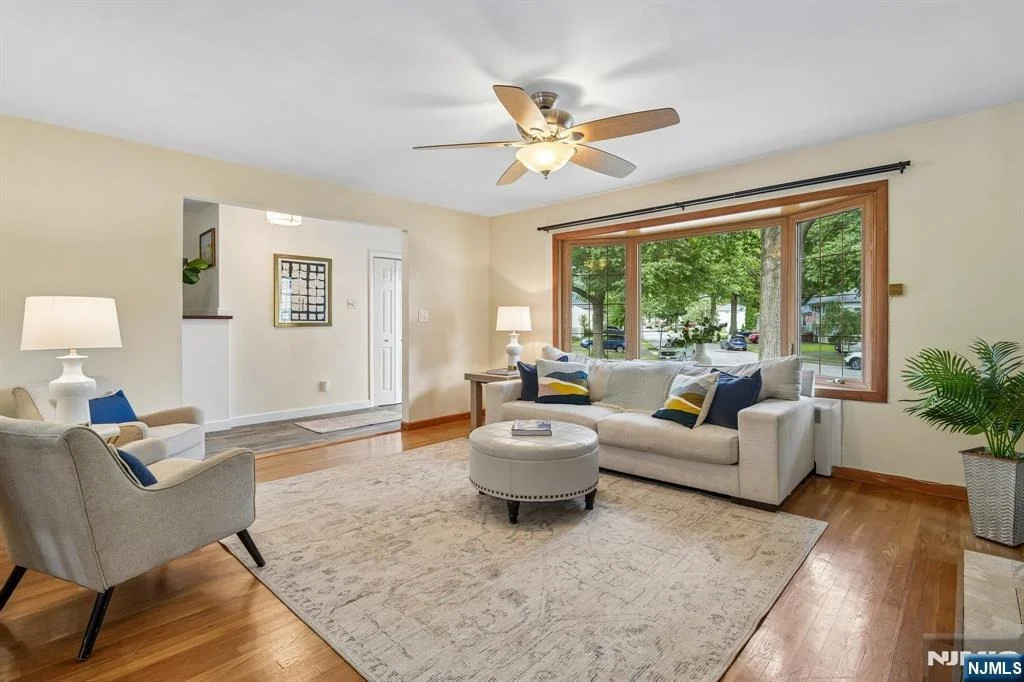 Photo of 49 Skyview
