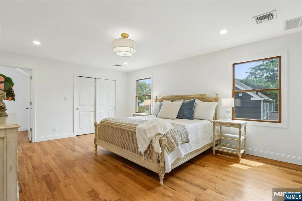 Photo of 650 Ridgewood