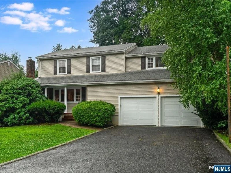 Photo of 372 McKinley