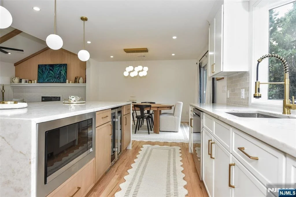 Photo of 75 Demarest