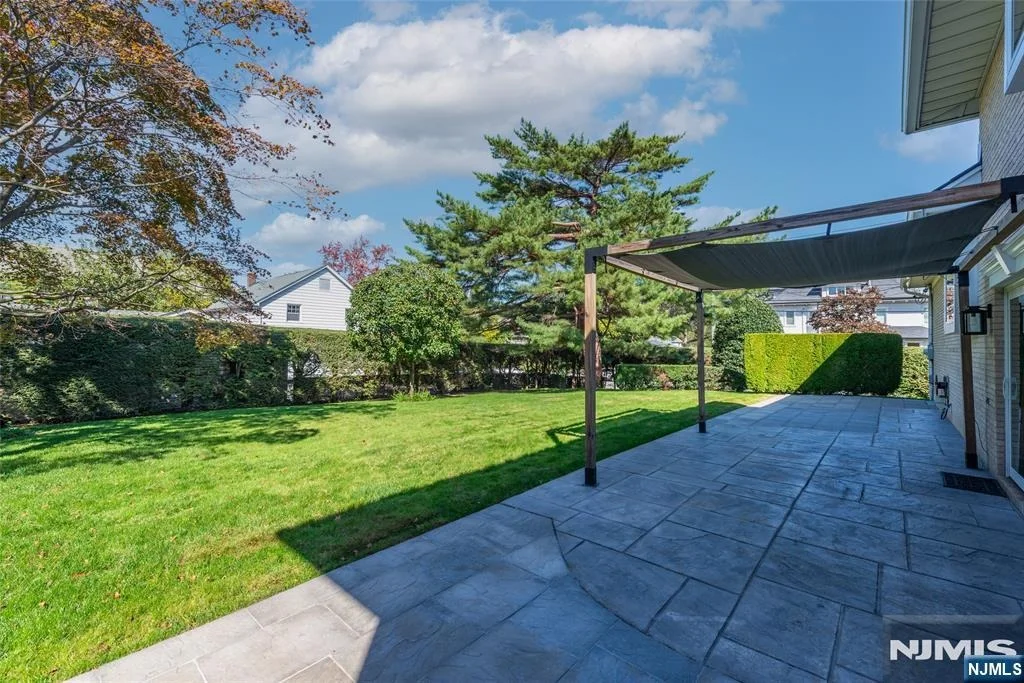 Photo of 182 Ridge