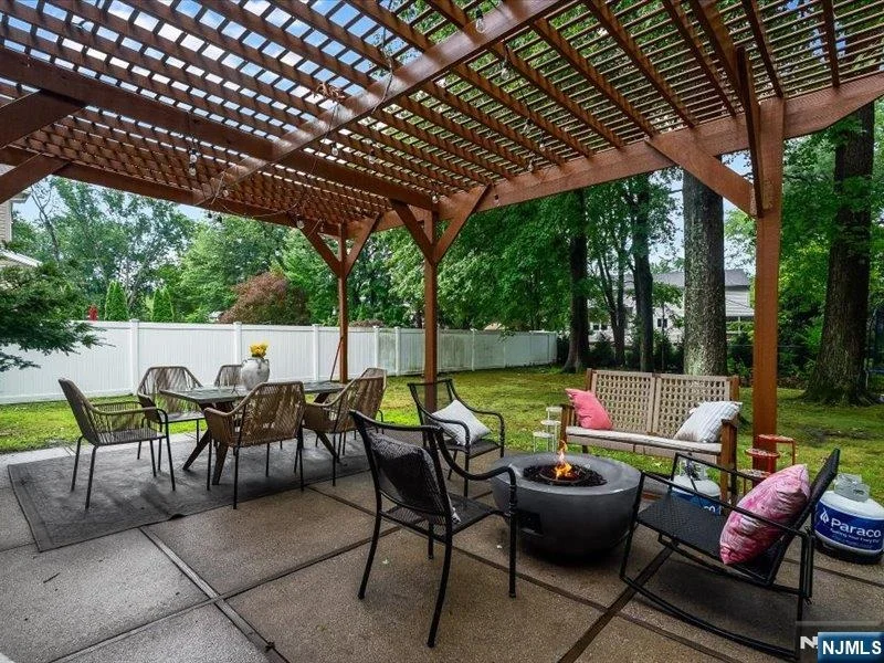 Photo of 372 McKinley