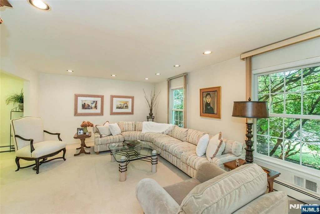 Photo of 2 Midvale
